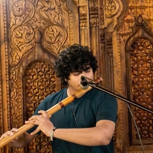Rishi Anush
